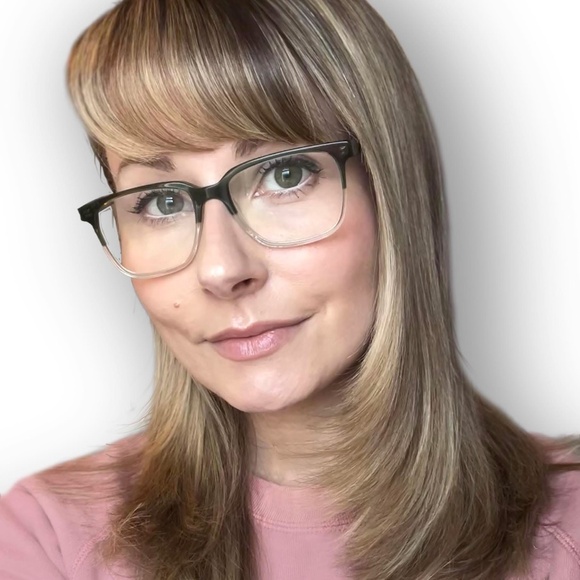 Meet your Posher, Kalynn - Picture 1 of 1